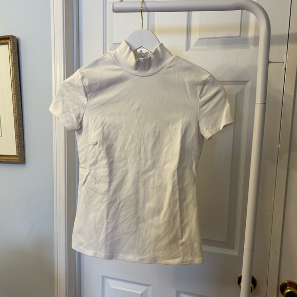 Aritzia Babaton White Mock Neck Short Sleeve Top Size Extra Small Cotton - Picture 2 of 8